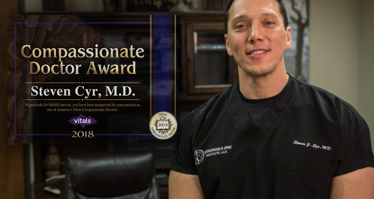 Dr. Steven Cyr Receives Vitals Compassionate Doctor Award